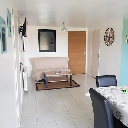 Appartement Independant Dans Maison Au Calme Pugny-Chatenod Exterior foto